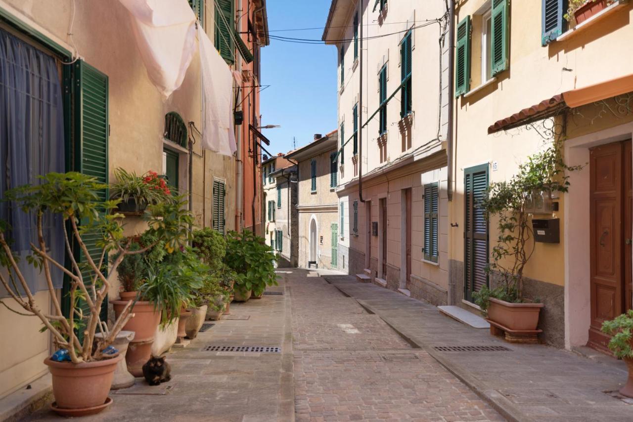 Hemingway'S Shelter Villa La Spezia Exterior photo